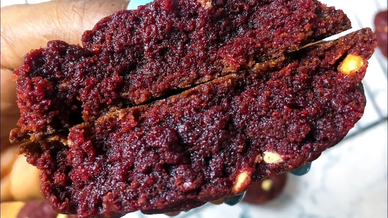 Alacsony cukorral készült vörös bársonyos cookie recept Cupcake Jemma-tól