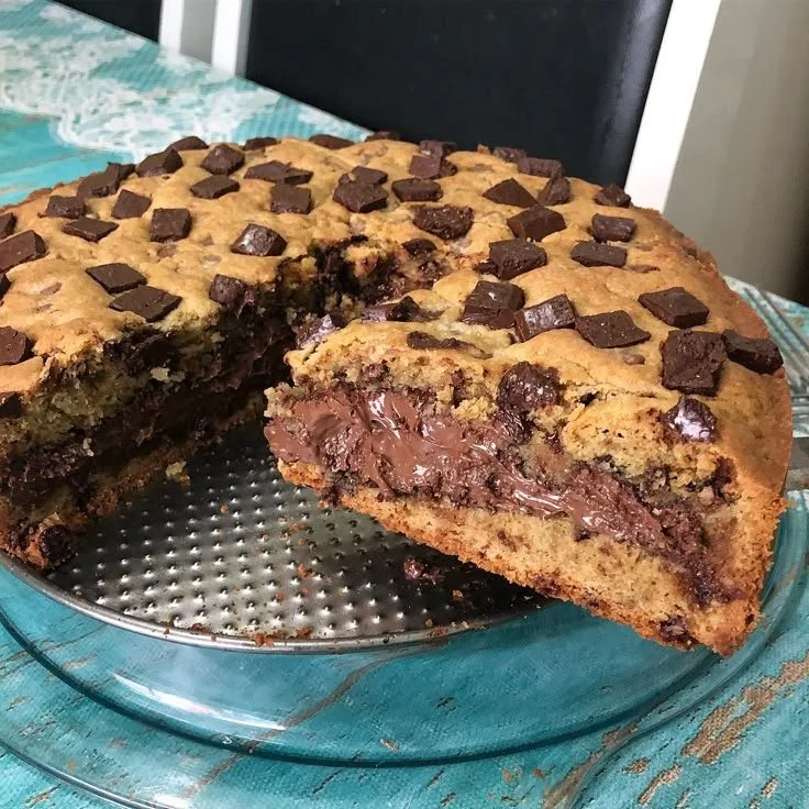 Nutella Süti Torta gazdag krémes ízekkel és Nutellával