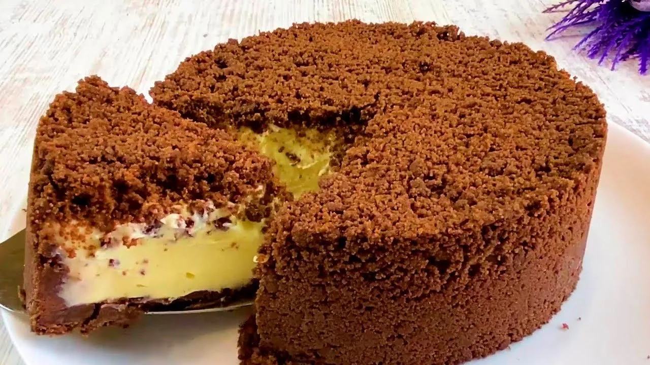 Finom tejszínes torta, tökéletes sütemény ünnepekre és különleges alkalmakra.