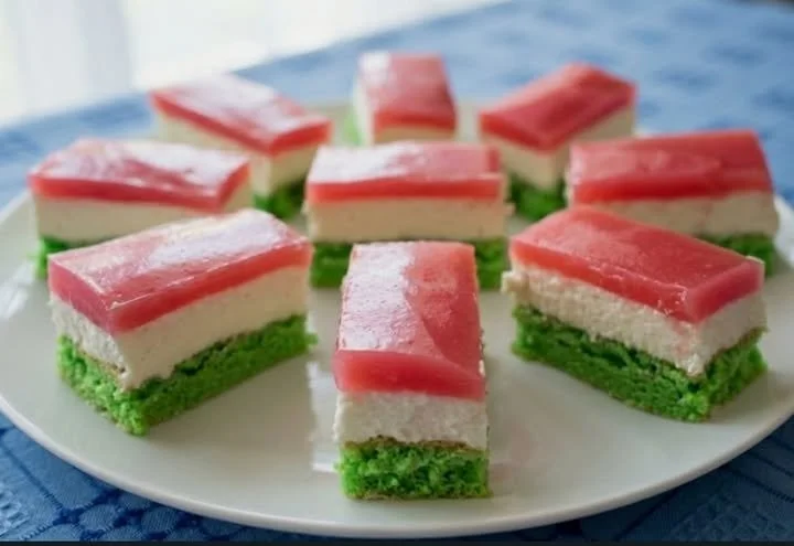 Finom Magyar szelet desszert recept, hagyományos magyar édesség.